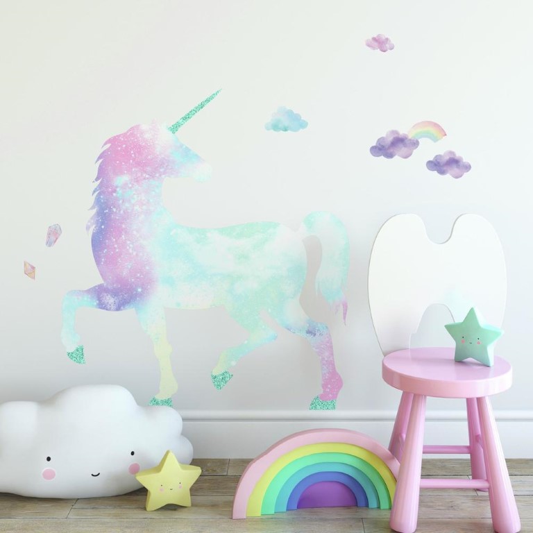 Se UNICORN GALAXY Gigant Wallsticker med glitter hos MM Action