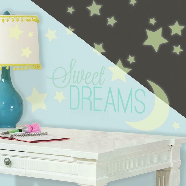 Billede af Lyser i mørke ''Sweet Dreams'' wallstickers