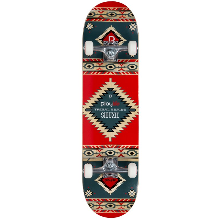 Se Playlife Tribal Sioux Skateboard hos MM Action