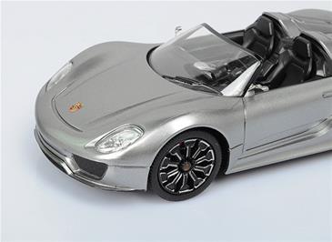 Porsche 918 Spyder Fjernstyret Bil 1:24 Sølv, sort eller hvid-9