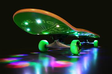 Rockboard Radiate Skateboard med LED Lysshow, Blå