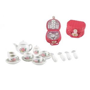 Tesæt i porcelæn m. blomster. 17 dele
