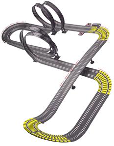 CIRCUIT AUTOMOBILE F1 Racer Challenger marque WINGO 1/43e 2 Voitures