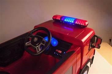 Brandbil Elbil til Børn 12V m/2.4G Remote, Gummihjul, hjelm, vandpistol mv.-9