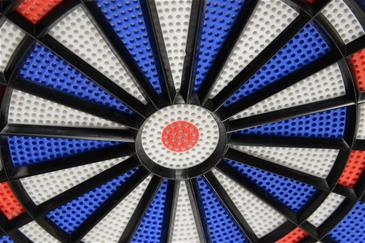 Hedstrom Sikkerheds Dartskive med 6 Dartpile-4