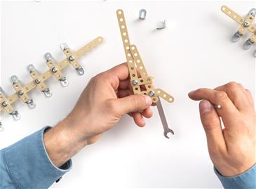 Metalcraft DIY 3D Guitar Gul Metal Byggesæt-8