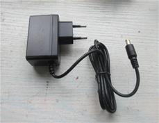 Oplader Lithium 12.6V1.4A Rundt stik (BDM)
