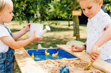 Plum Surfside Picnicbord i træ til sand og vand-2