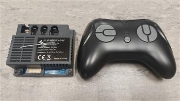 RC 2.4G Kontrolbox og Remote til Ford Mustang Shelby GT350 21,6V